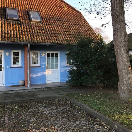 "Achtern Diek" Doppelhaushaelfte Dierhagen Exterior foto